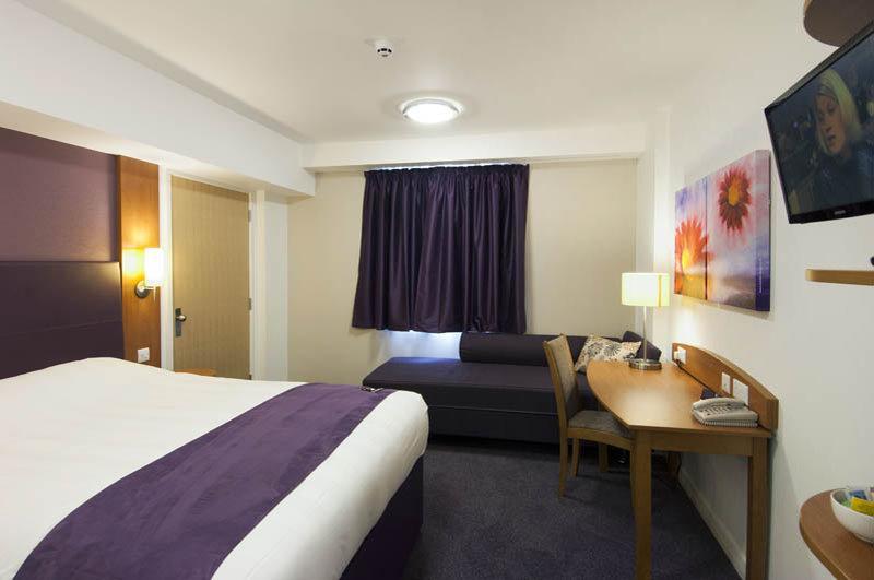 Premier Inn Dundee North Exterior foto
